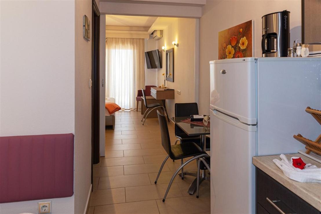 Studio Nikiti Beach Exterior photo