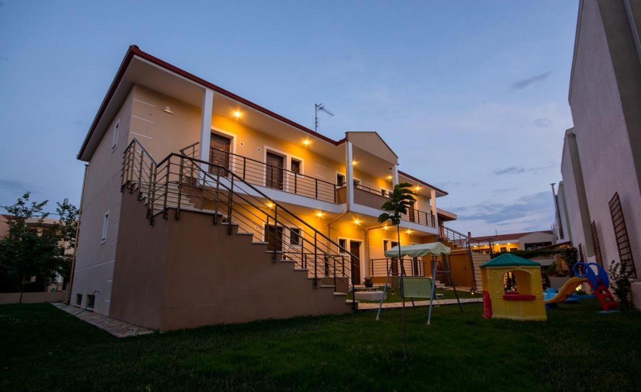 Studio Nikiti Beach Exterior photo