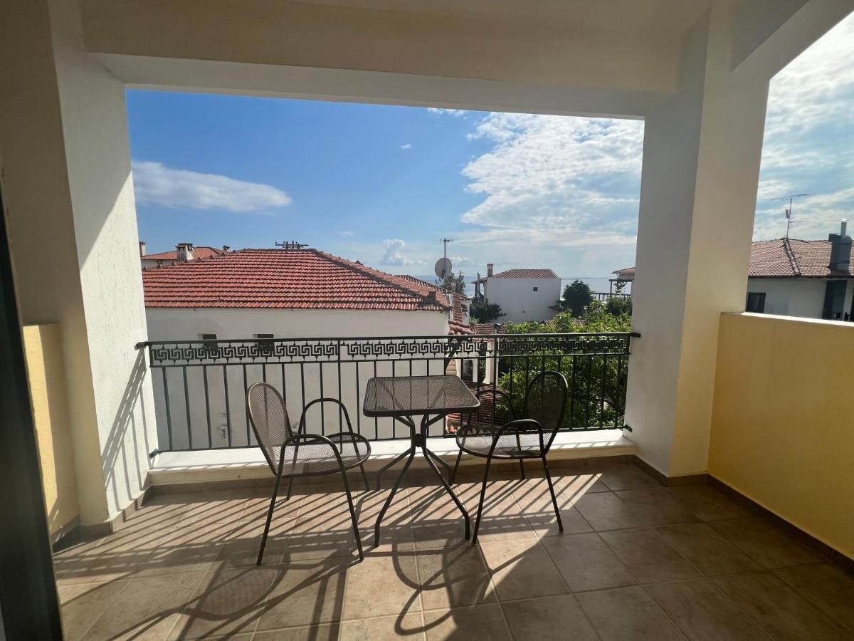 Studio Nikiti Beach Exterior photo